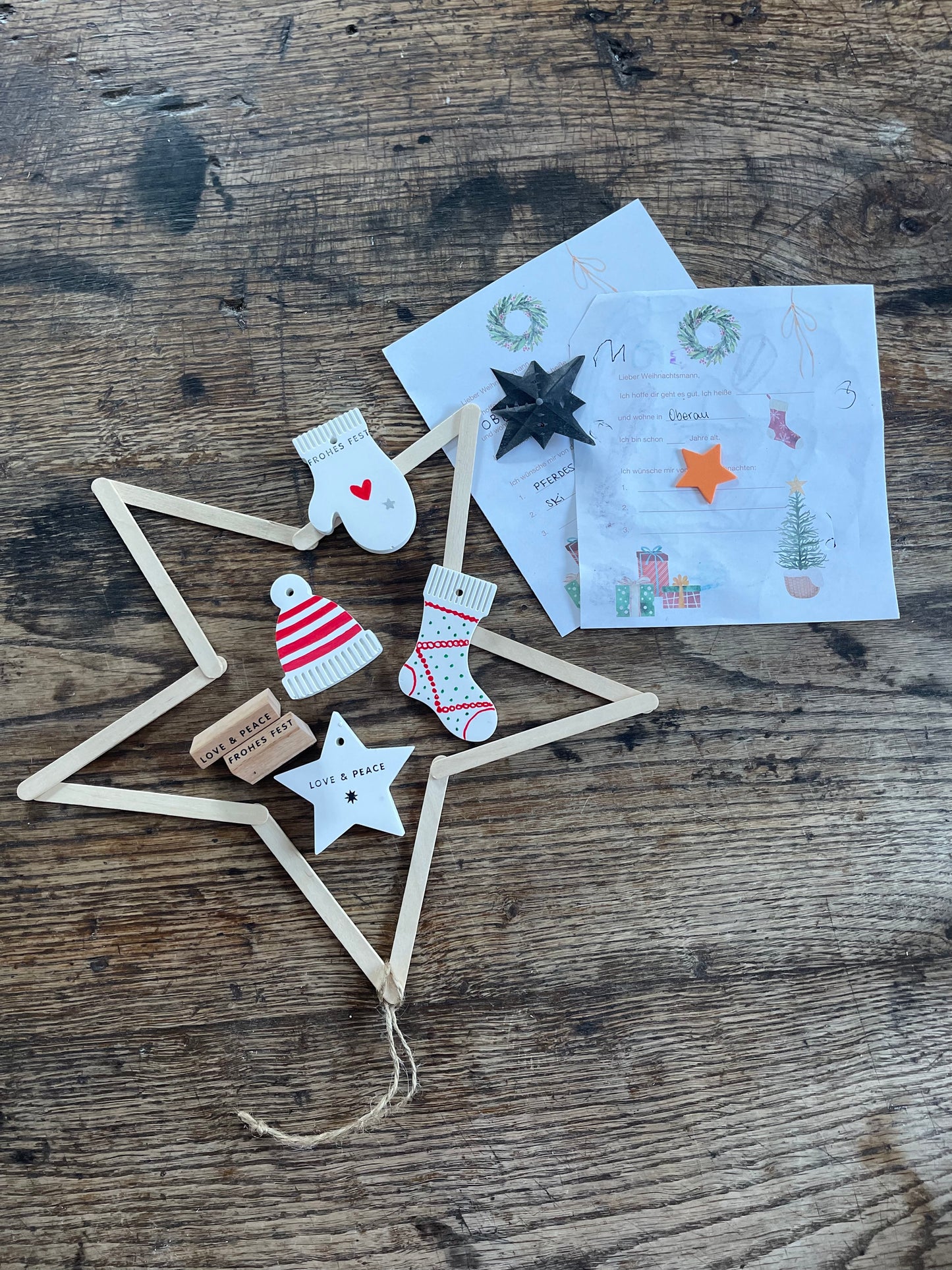 Weihnachtliche Geschenkanhänger