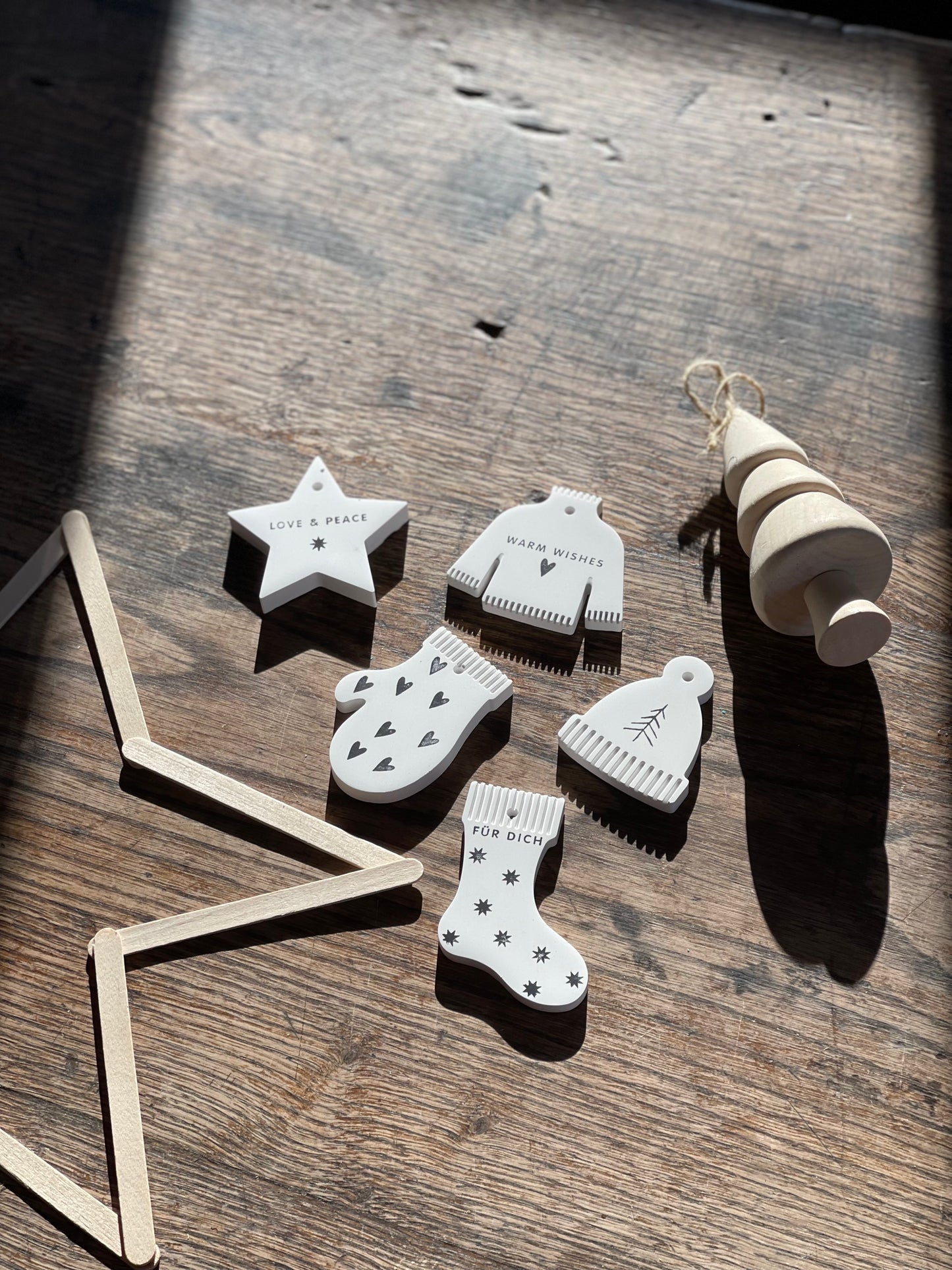 Weihnachtliche Geschenkanhänger